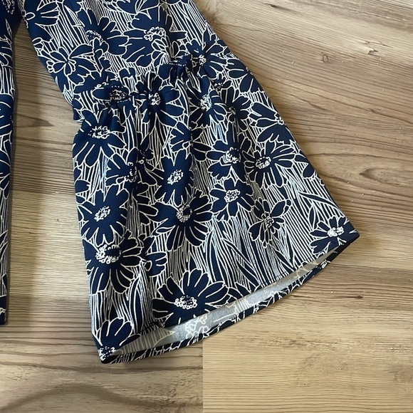 Banana Republic Factory Open Blazer Navy Floral print Bell Sleeves Size 4 Classy - Picture 7 of 12